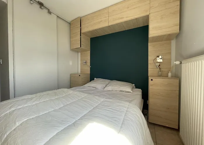 2 Pièces à Avec Garage Et Climatisation - Fr-1-338-548 *