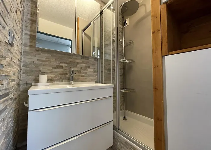 2 Pièces à Avec Garage Et Climatisation - Fr-1-338-548 Appartamento Sète
